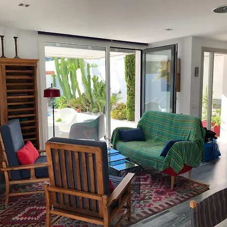 Casa Euphorbia Holiday home *